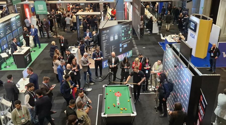 扎哈罗娃:俄罗斯未与美国讨论解除制裁的问题