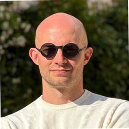 美联储褐皮书指出住宅房地产市场存在喜忧参半的现象,库存持续受限,同时住宅和非住宅建筑活动均略有回落,业内人士对关税对木材及其他材料价格的影响表示关注。