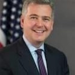 发起式基金受追捧!外部认购比例高达90%,抢占热门赛道的利器