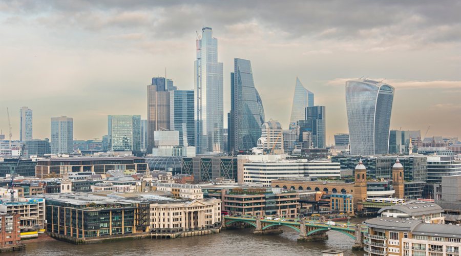 英国首相斯塔默将在3月1日下午与乌克兰总统泽连斯基会晤